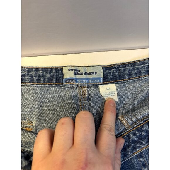 Vintage (90s/00s‎ Y2K) Old Navy denim Jean Shorts W/ square pockets (size 18) - Picture 3 of 10